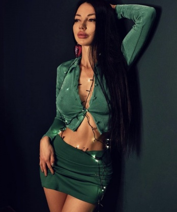 Жаклин, 22